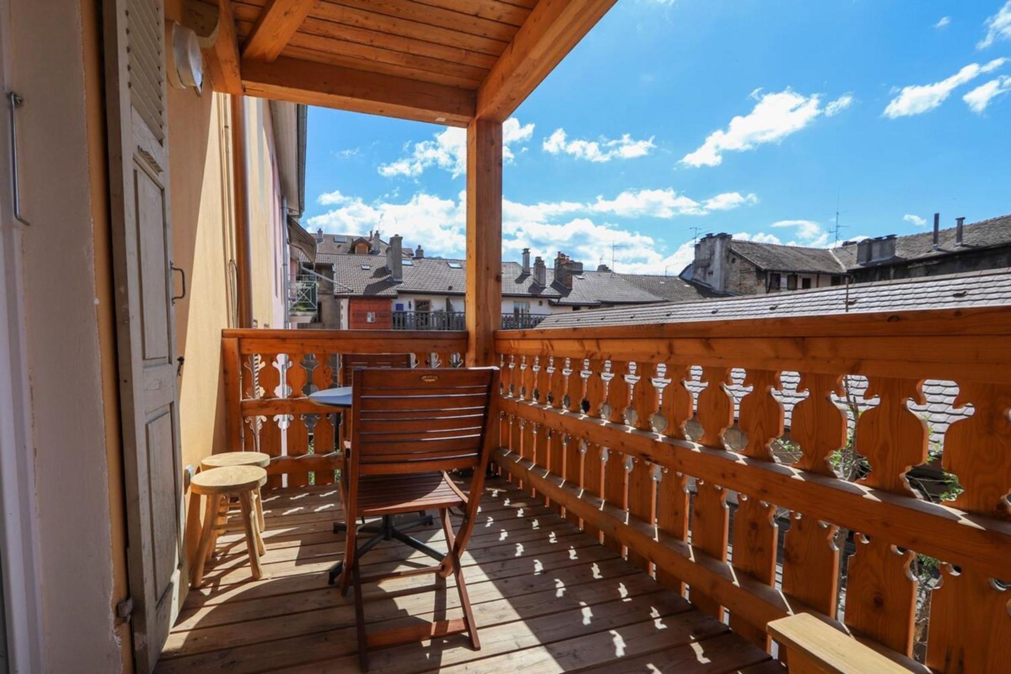A L'Aventure ! Joli T2 Avec Balcon Centre Ville Annecy Exterior foto